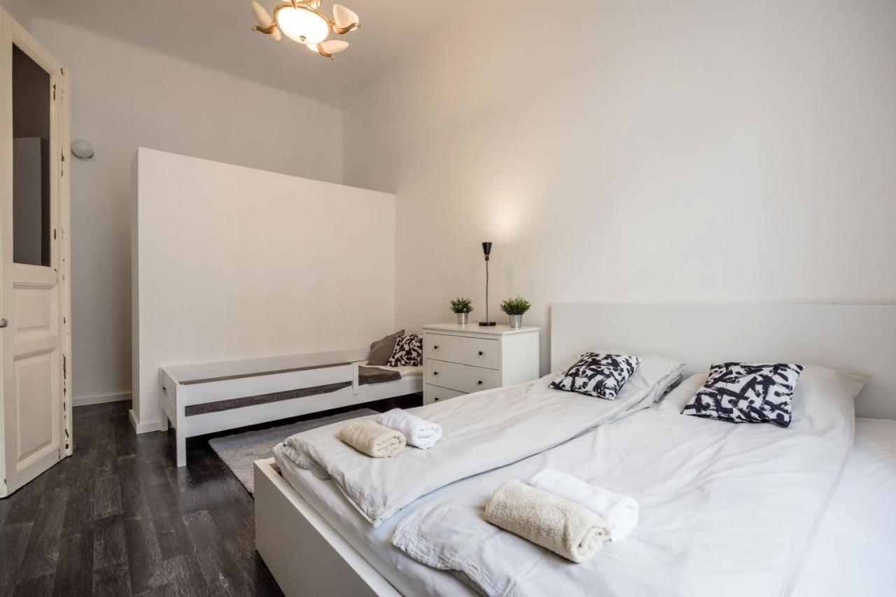 Spacious Apartment Almassy 布达佩斯 外观 照片